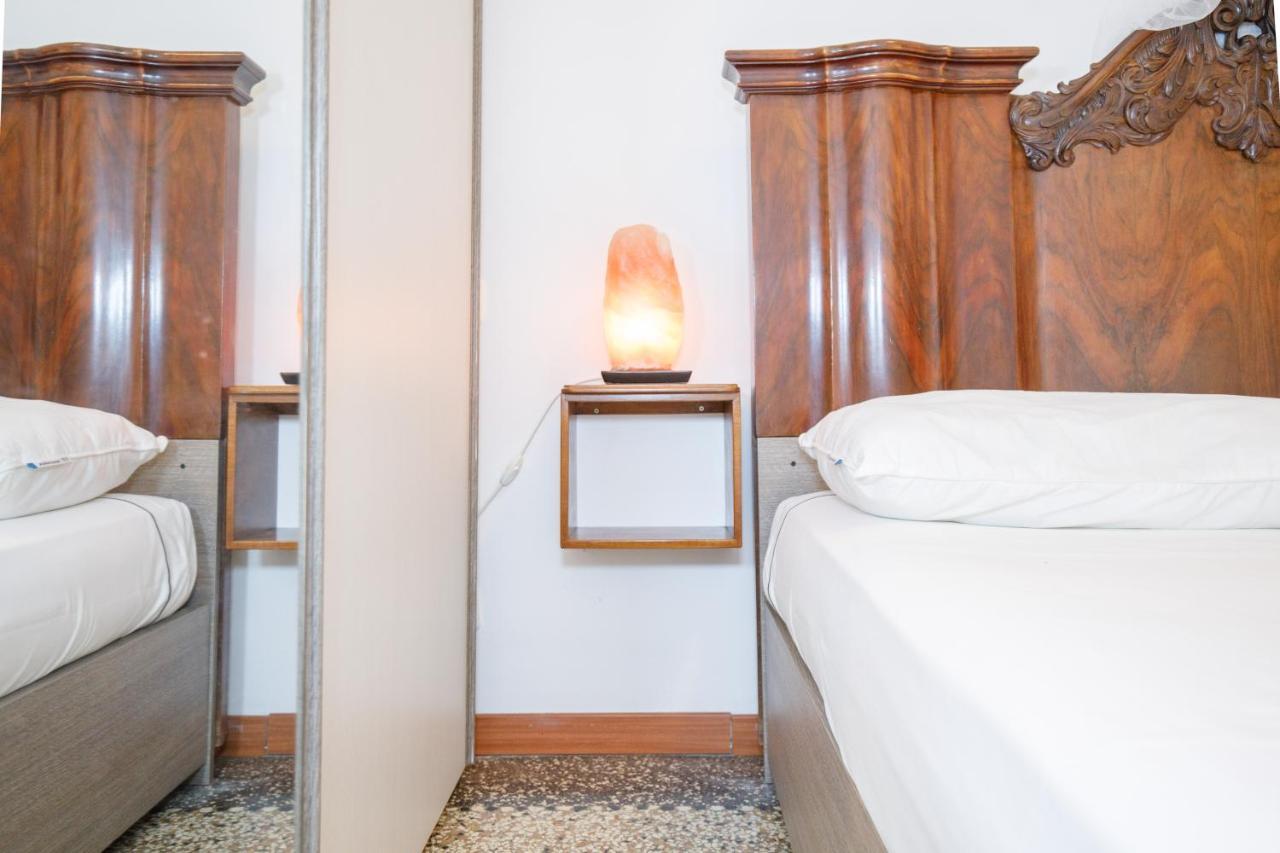 Gozzi House - Comoda Casa - Free Parking - Easy To Venice! Местре Экстерьер фото